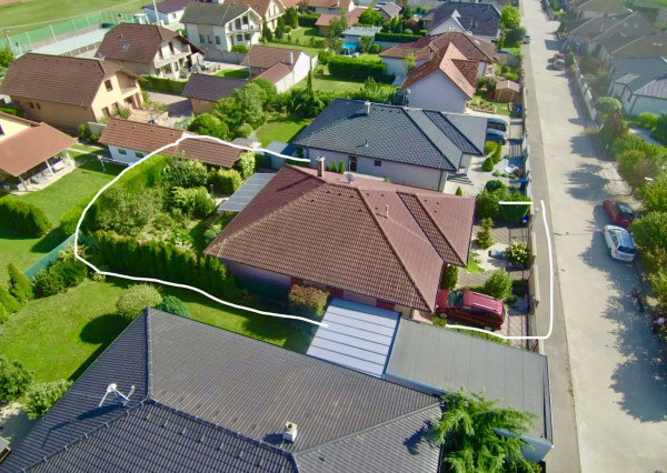 Iba u nás:  Na predaj Zariadený Hotový BUNGALOV bez kompromisov | pri Piešťanoch (6 km)