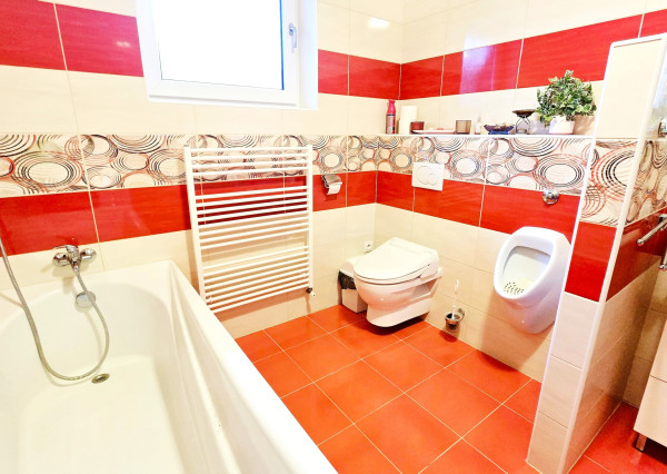 Iba u nás:  Na predaj Zariadený Hotový BUNGALOV bez kompromisov | pri Piešťanoch (6 km)