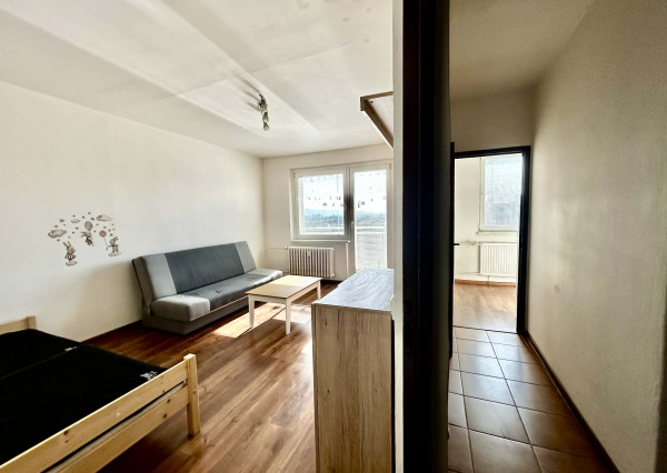 Predaj: zrekonštruovaný praktický 1 izbový byt s balkónom a nerušeným výhľadom, Piešťany