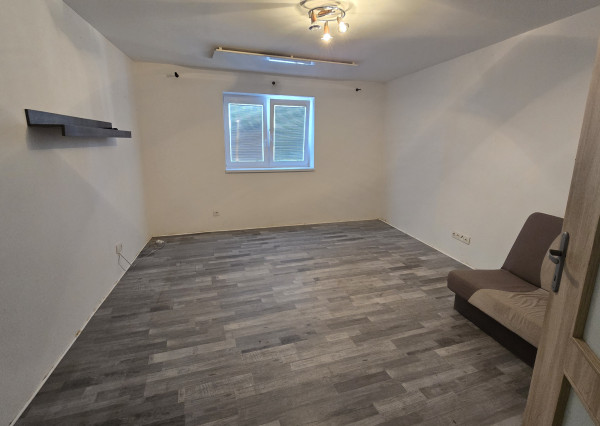 Zrekonštruovaný rodinný dom v srdci obce Veselé | okr. Piešťany