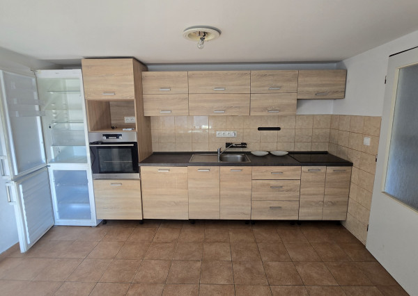 Zrekonštruovaný rodinný dom v srdci obce Veselé | okr. Piešťany