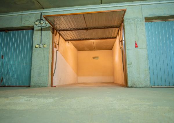 Garáž, 16 m², v podzemnom garážovom dome, Rajecká ul., ihneď voľná