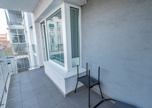 Luxusný 2-izbový byt + 2 balkóny, 73 m², garážové státie - Ružinov