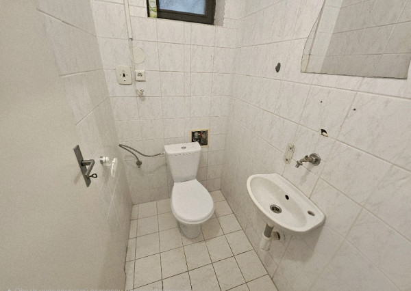 PRENÁJOM OBCHODNÉHO PRIESTORU 120m2/ DUBNIČKA- TRŽNICA