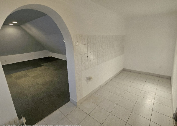 PRENÁJOM OBCHODNÉHO PRIESTORU 120m2/ DUBNIČKA- TRŽNICA