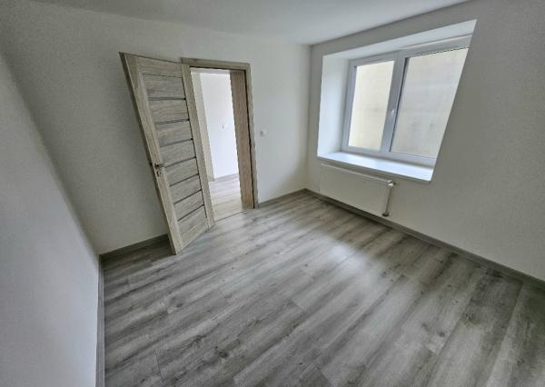 3 izbový byt Bánovce nad Bebravou/CENTRUM-SEVER/POZEMOK 77m2