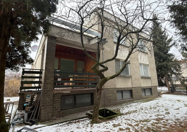 Rodinný dom v centre Dubnice nad Váhom, pozemok 583 m2