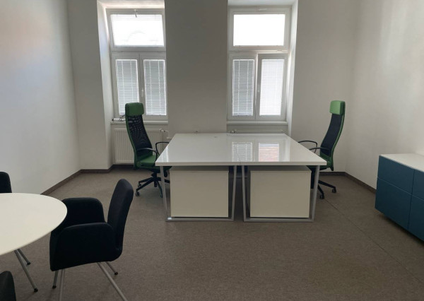 Kancelárske priestory 22,7 m2 Piešťany, Rázusová