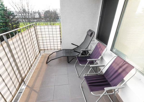 -REZERVOVANÉ-   Luxusný 2-izbový byt + 2 balkóny, 73 m², Hrachová ul. 