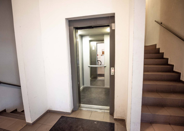 -REZERVOVANÉ-   Luxusný 2-izbový byt + 2 balkóny, 73 m², Hrachová ul. 