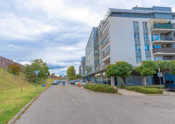 -REZERVOVANÉ-   Luxusný 2-izbový byt + 2 balkóny, 73 m², Hrachová ul. 