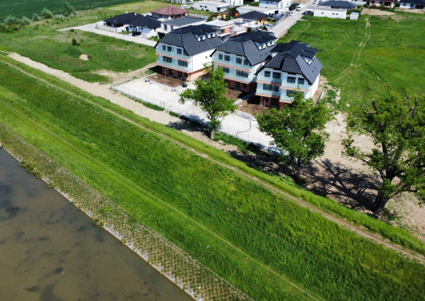 NA PREDAJ – 2-izbový byt 60 m2 v novostavbe RiverResort, Banka 