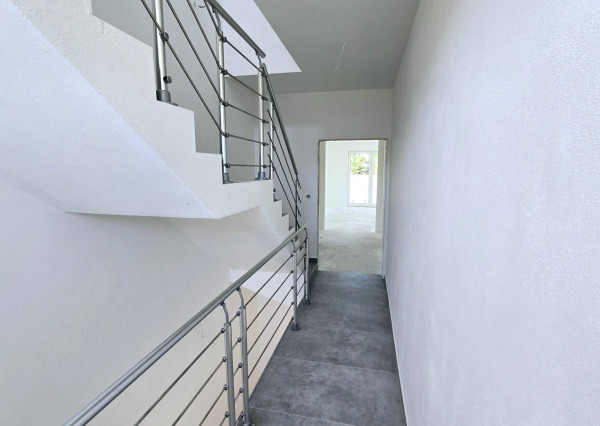 NA PREDAJ – 2-izbový byt 60 m2 v novostavbe RiverResort, Banka 