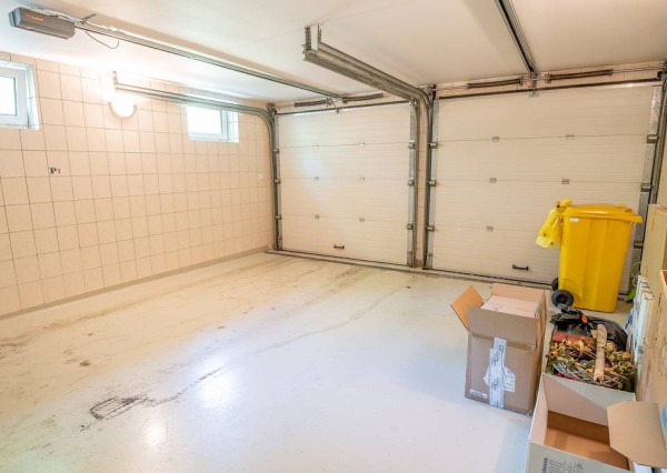 Krásny 7-izbový RD, 328 m² + 1389 m² pozemok, Trebostovo, okres Martin