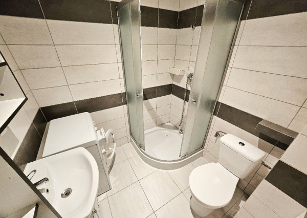 PRENÁJOM Bánovce nad Bebravou/1 IZBOVÝ BYT/CENTRUM/BALKÓN/PIVNICA