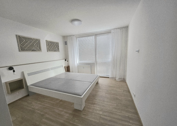 PRENÁJOM Bánovce nad Bebravou/1,5 IZBOVÝ BYT/2x BALKÓN/PIVNICA