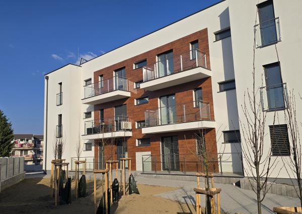 3i BYT 70m² balkón 5m², garáž + parkovacie miesto, novostavba BANKA