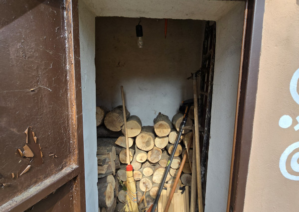 Rekreačný dom – murovaná chata s krbom, kanalizáciou a novou strechou, Dobrá Voda