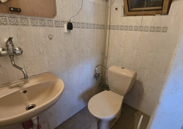 Rekreačný dom – murovaná chata s krbom, kanalizáciou a novou strechou, Dobrá Voda