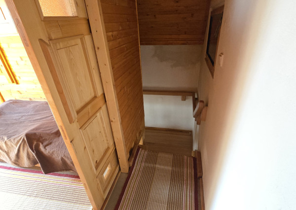 Rekreačný dom – murovaná chata s krbom, kanalizáciou a novou strechou, Dobrá Voda