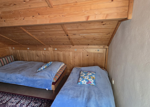 Rekreačný dom – murovaná chata s krbom, kanalizáciou a novou strechou, Dobrá Voda