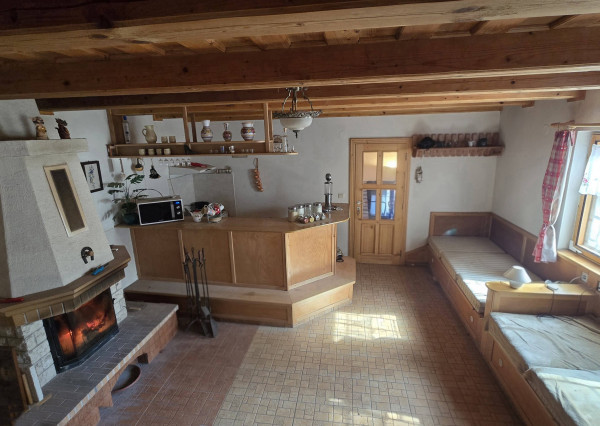 Rekreačný dom – murovaná chata s krbom, kanalizáciou a novou strechou, Dobrá Voda