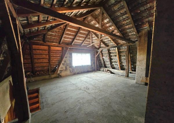 RODINNÝ DOM-HORNÉ OZOROVCE-POZEMOK 566 m2- 3,5 IZBOVÝ/ GARÁŽ