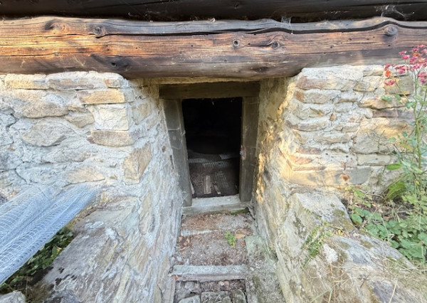 Chata pred dokončením na pozemku 770 m2, Horná Maríková