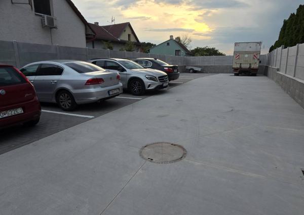 3i BYT 70m² balkón 5m², garáž + parkovacie miesto, novostavba BANKA
