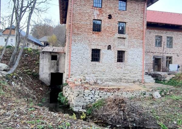 Investičná príležitosť-historický  mlyn v rekonštrukcii, Podkylava