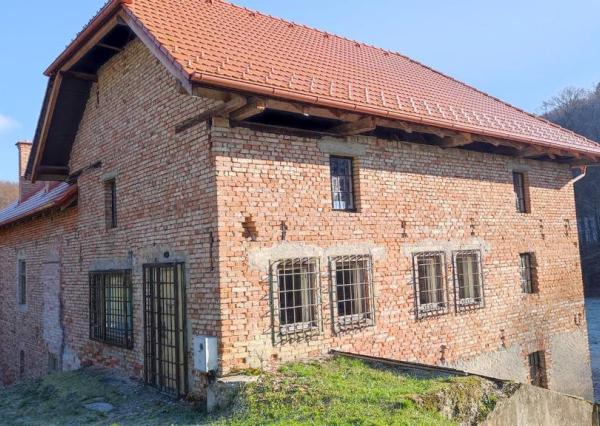 Investičná príležitosť-historický  mlyn v rekonštrukcii, Podkylava