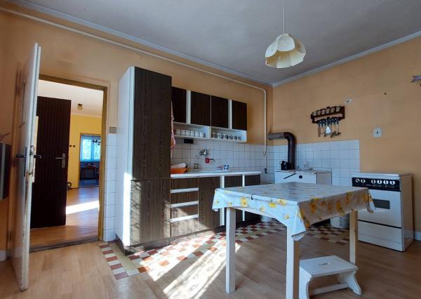 Rodinný dom v pôvodnom stave, Soblahov, pozemok 1558 m2