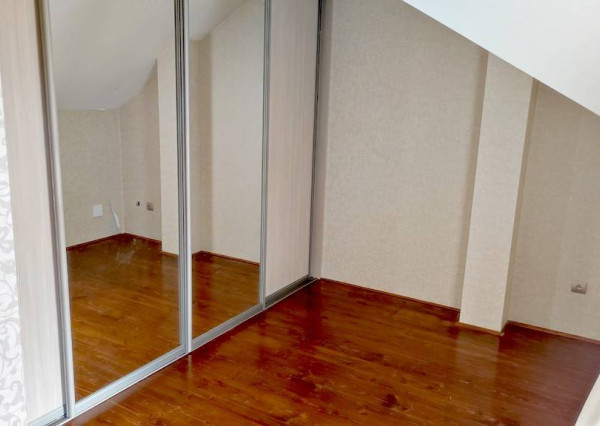 SKVELÁ PONUKA!!! 5 izbový rodinný dom s garážou, Moravany nad Váhom