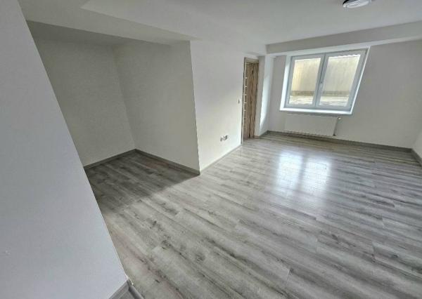 3 izbový byt Bánovce nad Bebravou / CENTRUM-SEVER / POZEMOK 77m2