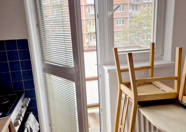 Prenájom 1-izbového bytu, A. Hlinku Piešťany