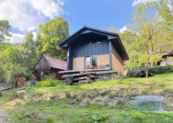 Chata pred dokončením, pozemok 770 m2, Horná Maríková