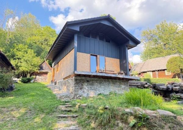 Chata pred dokončením, pozemok 770 m2, Horná Maríková