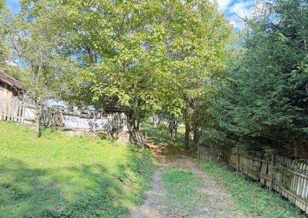 Chata pred dokončením, pozemok 770 m2, Horná Maríková