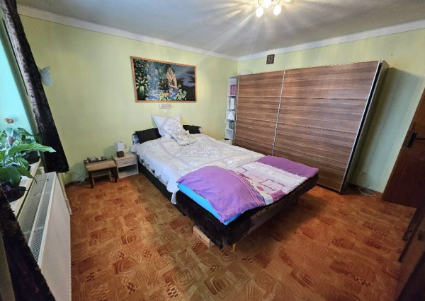 RODINNÝ DOM - HORNÉ OZOROVCE-POZEMOK 566 m2- 3,5 IZBOVÝ/ GARÁŽ