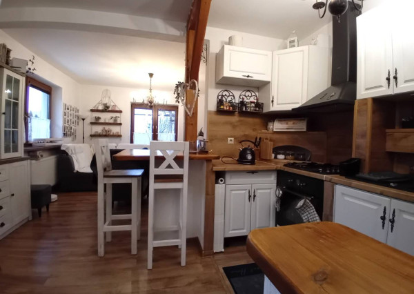 Rodinný dom, Vršatské Podhradie, okres Ilava