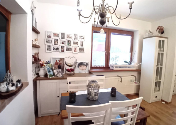 Rodinný dom, Vršatské Podhradie, okres Ilava