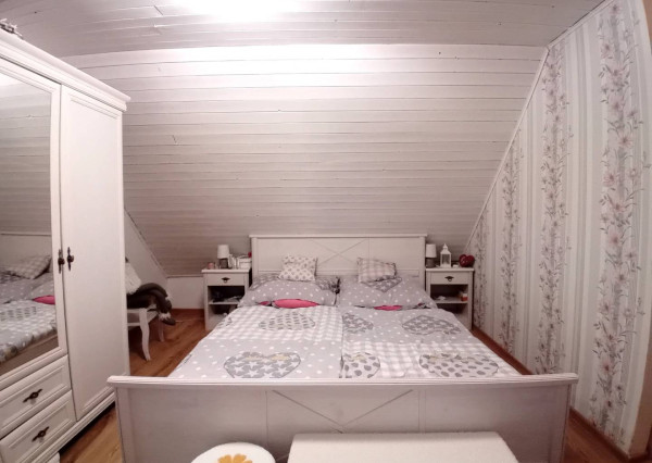 Rodinný dom, Vršatské Podhradie, okres Ilava