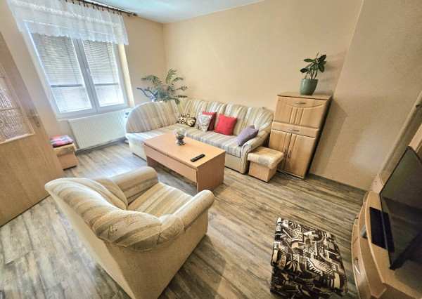 PRENÁJOM Bánovce nad Bebravou/2 IZBOVÝ BYT/CENTRUM/2x PIVNICA