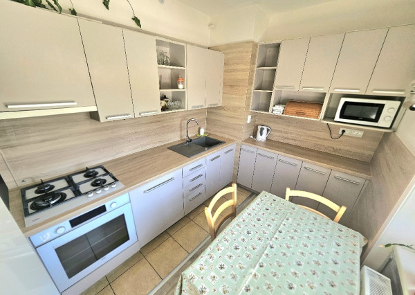 PRENÁJOM Bánovce nad Bebravou/2 IZBOVÝ BYT/CENTRUM/2x PIVNICA