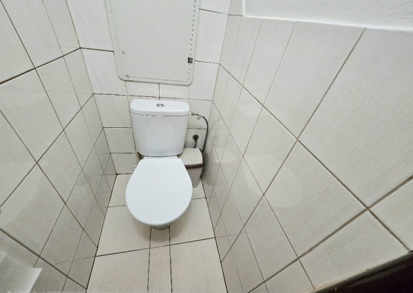 PRENÁJOM Bánovce nad Bebravou/2 IZBOVÝ BYT/CENTRUM/2x PIVNICA