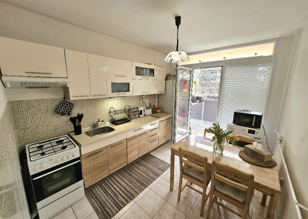 PRENÁJOM Bánovce nad Bebravou/3 IZBOVÝ BYT/DUBNIČKA/LOGGIA/PIVNICA