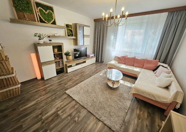 PRENÁJOM Bánovce nad Bebravou/3 IZBOVÝ BYT/DUBNIČKA/LOGGIA/PIVNICA