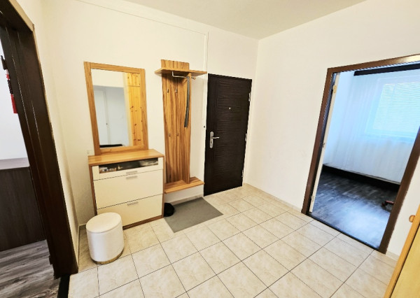 PRENÁJOM Bánovce nad Bebravou/3 IZBOVÝ BYT/DUBNIČKA/LOGGIA/PIVNICA