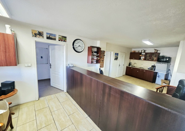 Komerčný areál pri hlavnom ťahu –Bánovce nad Bebravou 2466m2