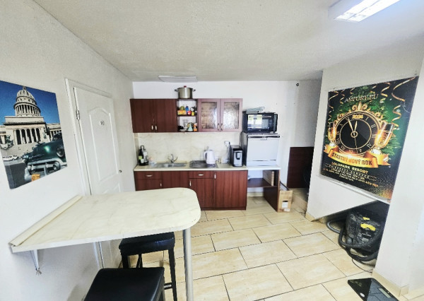 Komerčný areál pri hlavnom ťahu –Bánovce nad Bebravou 2466m2